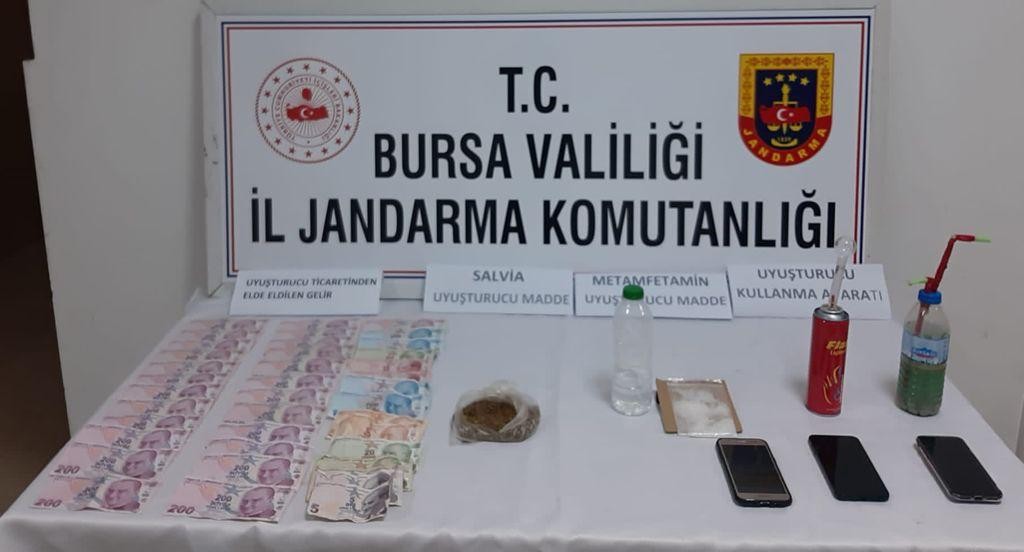 Bursa’da uyuşturucu operasyonu: 3 gözaltı