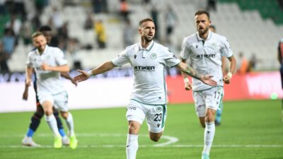 Konyaspor, Başakşehir’i devirdi