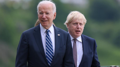 Biden ve Johnson Afganistan’ı görüştü