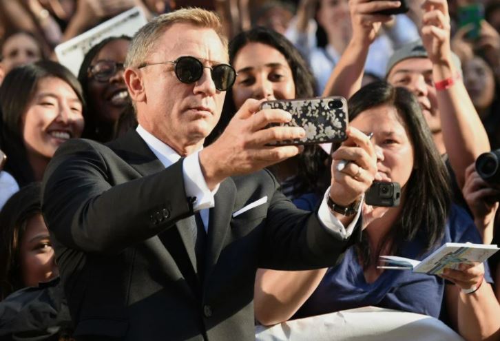 Daniel Craig en çok kazanan oyuncular listesinde zirveye yerleşti