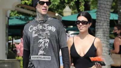 Travis Barker uçak korkusunu aşkla yendi