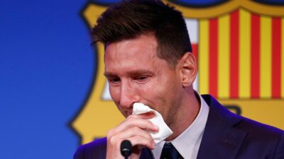 Messi’nin gözyaşları 10 bin dolardan satışa çıkarıldı