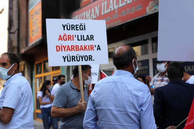 Diyarbakır Anneleri Ağrı’da