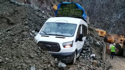 Yusufeli’nde sağanak yağış etkili oldu