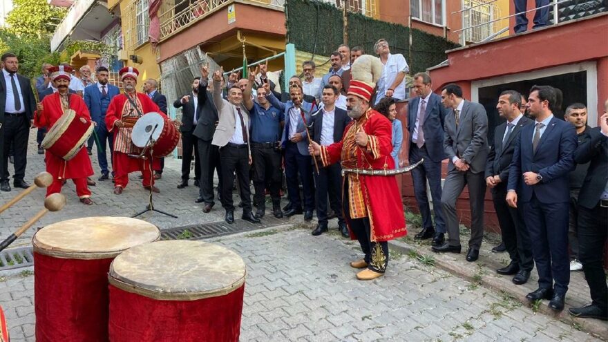 ‘Bozkurt’ selamı veren karakol amirine soruşturma