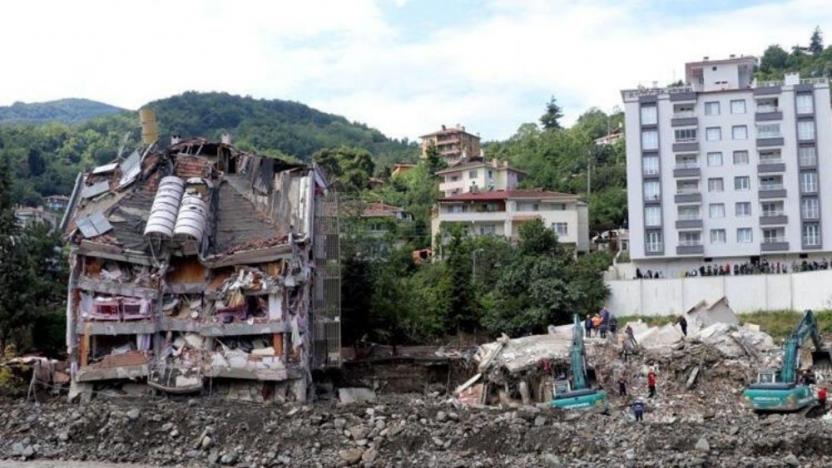 Bozkurt’ta yıkılan binanın müteahhidine gözaltı