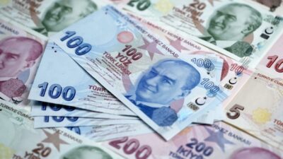 Türkiye’de vergilerin yüzde 20’si faize harcanıyor