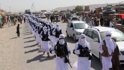 Korkutan iddia: Taliban Amerikalıların tüm silahlarını ele geçirdi