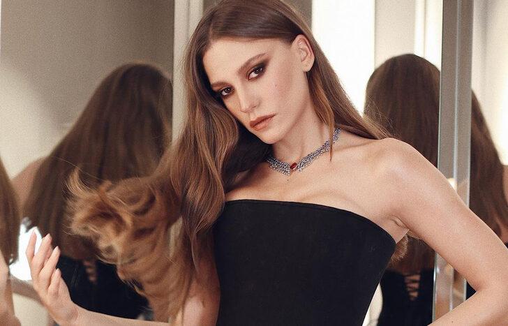 Serenay Sarıkaya’nın yeni tarzı