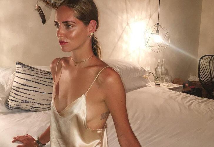 Chiara Ferragni yeni iç çamaşırlarını gösterdi