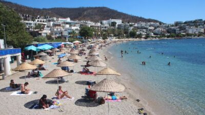 Bodrum sahillerinde hafta sonu yoğunluğu