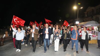 Genco Erkal, Kurtuluş Gününde Ahmed Arif şiirleriyle Mudanya’daydı