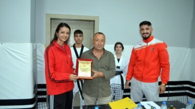 Bursalı Milli sporcu kardeşler, geleciğin şampiyonlarını yetiştiriyor