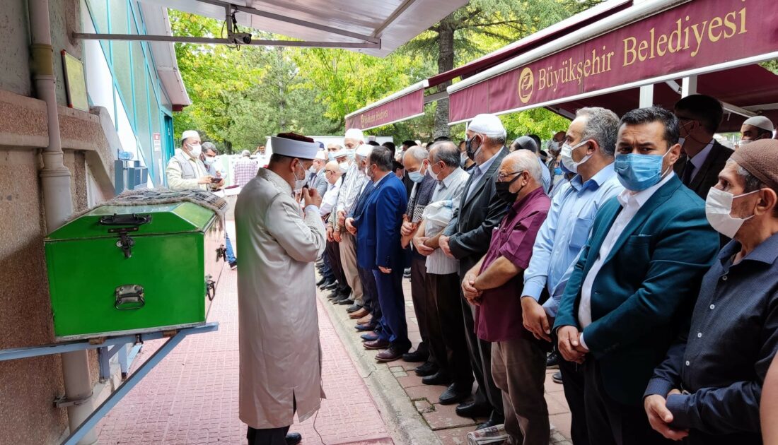 Aşı yaptırmayan vaiz hayatını kaybetti