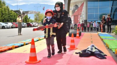 Bursa’da minik itfaiye erleri görev başında