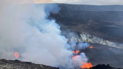 Kilauea Yanardağı yeniden faaliyete geçti