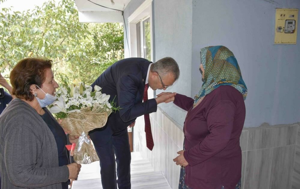 Başkan Özkan’dan şehit ailesine ziyaret