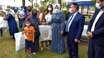 Diyarbakır Bağlar Belediyesi’nden ihtiyaç sahibi çocuklara yardım