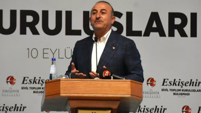 Çavuşoğlu: Afganistan’da 4 bin civarında vatandaşımız kendi istekleriyle kaldı