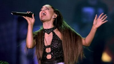 Yıldız şarkıcı Ariana Grande müziğe ara verdi