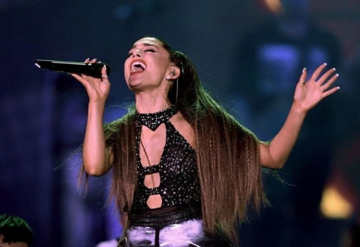 Yıldız şarkıcı Ariana Grande müziğe ara verdi