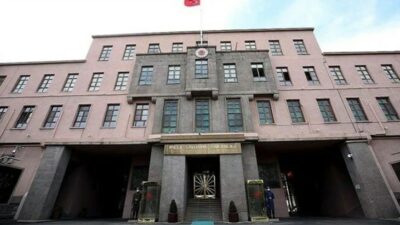 MSB: İki generalin emeklilik talebi kabul edildi