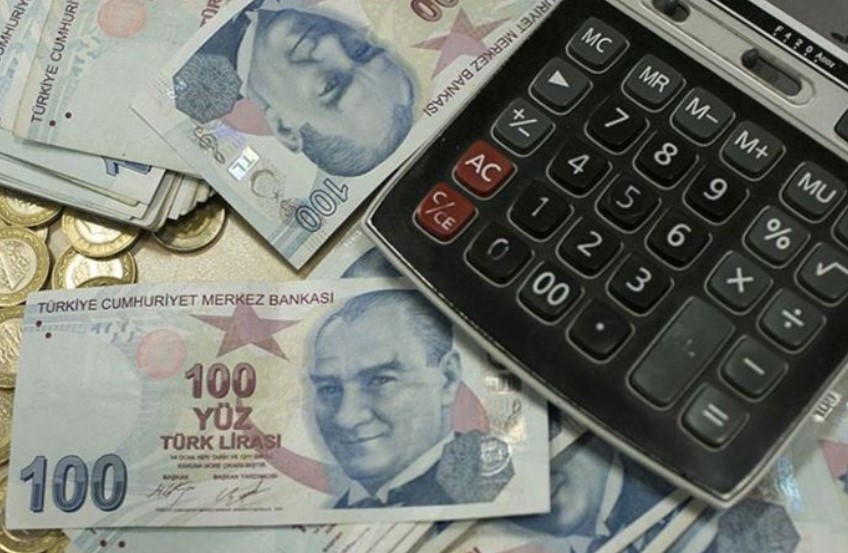 14 yılın en düşük seviyesi! Asgari ücret 111 dolar eridi