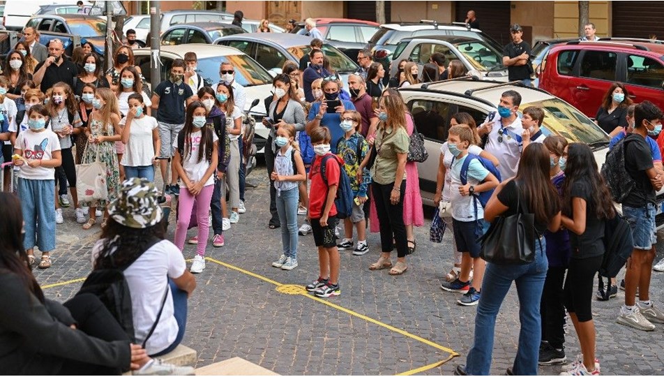 İtalya’da öğretmen ve öğrencilere ‘Aşı kartı’ zorunluluğu