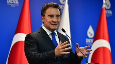 Babacan: Milli günlerimiz üzerinden dindar vatandaşlarımıza gönderme yapılmasına izin vermeyiz