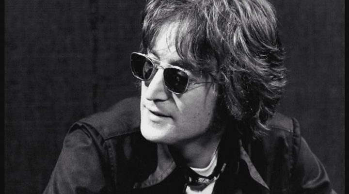 John Lennon’ın hiç duyulmamış şarkı kaydı açık artırmaya çıkarılıyor