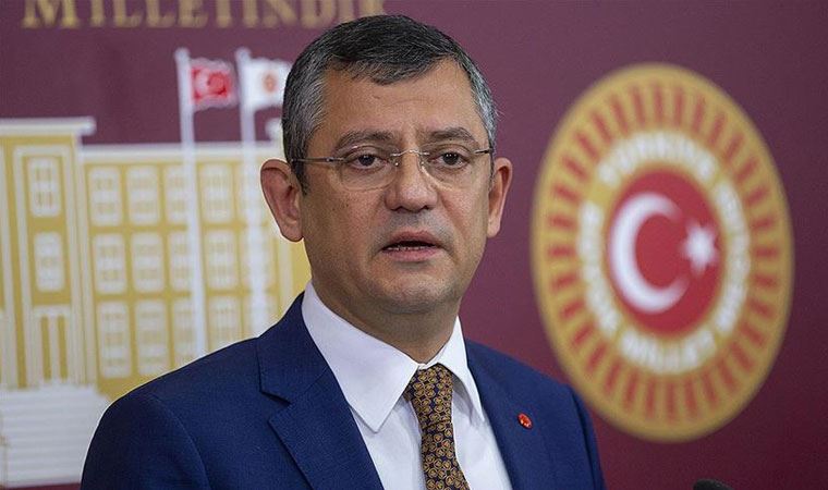 CHP’li Özel’den Erdoğan’a ‘EYT’ tepkisi: ‘Sizin eş dost şahlandı, EYT alçak sürünmede!’