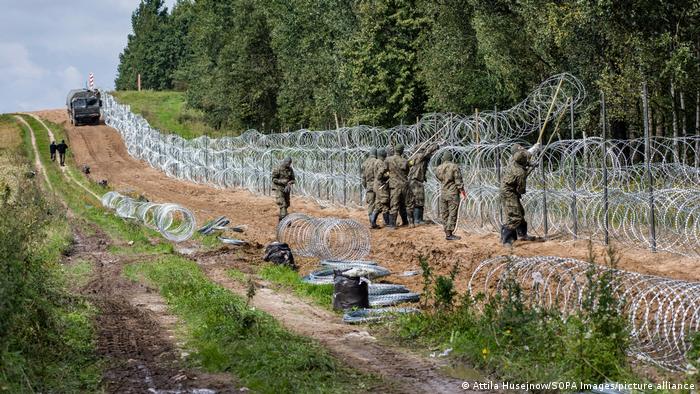 Polonya, Belarus sınırına duvar inşa edecek