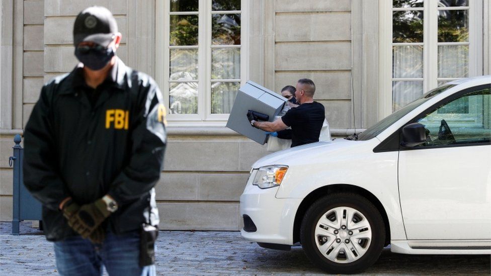 FBI, Rus milyarderle bağlantılı evlerde arama başlattı