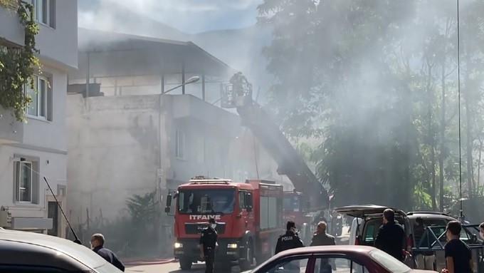 Bursa’da korkutan yangın! Simsiyah dumanlar şehri sardı