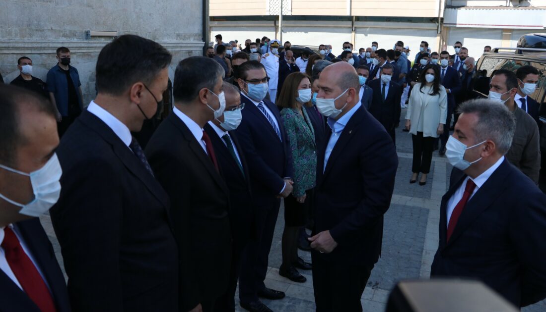 İçişleri Bakanı Soylu Adana’da güvenlik toplantısına katıldı