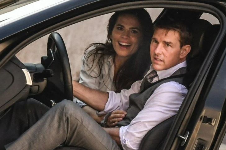 Tom Cruise pilotluk dersi almaya başladı