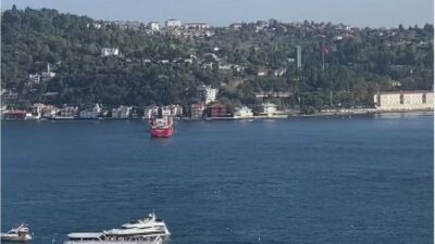 İstanbul Boğazı’nda kargo gemisi sürüklendi