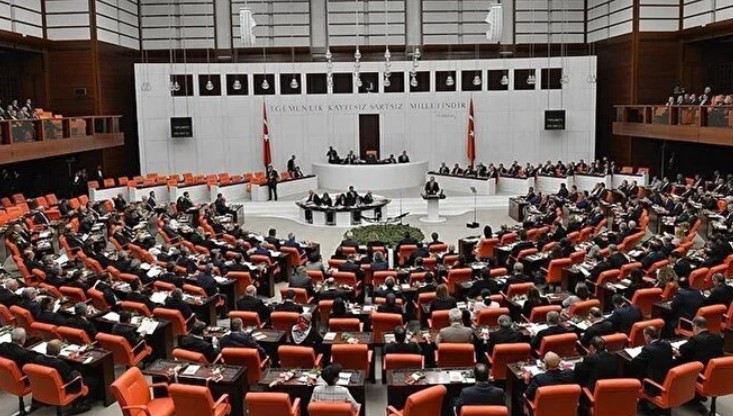 CHP, Irak ve Suriye tezkeresine hayır diyecek