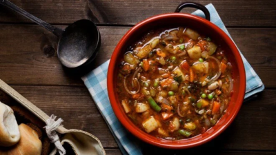 Minestrone çorbası nasıl yapılır?