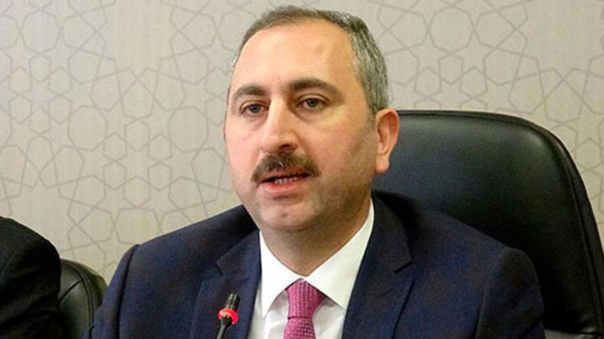 Bakan Gül: Yeni anayasa boynumuzun borcudur