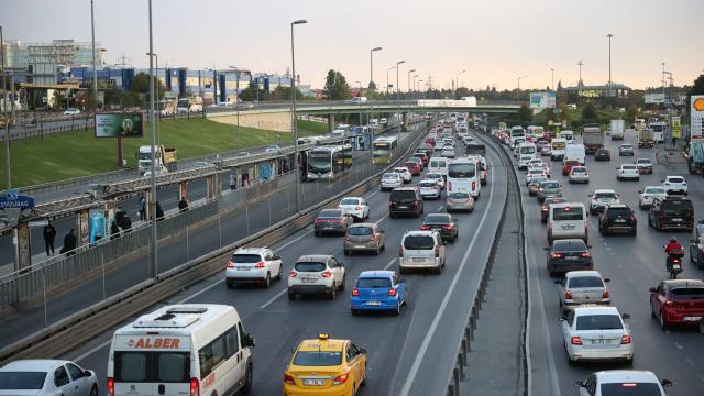 Trafikteki araç sayısı 25 milyonu aştı