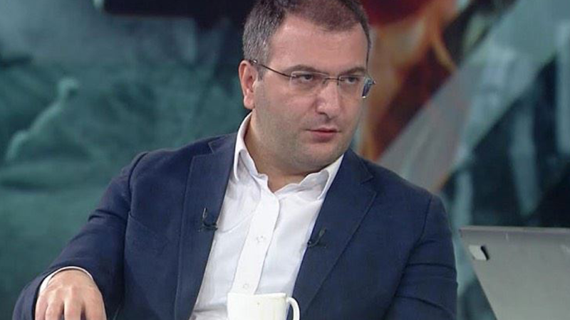 Cem Küçük: Ekonomideki sıkıntıların farkındayız