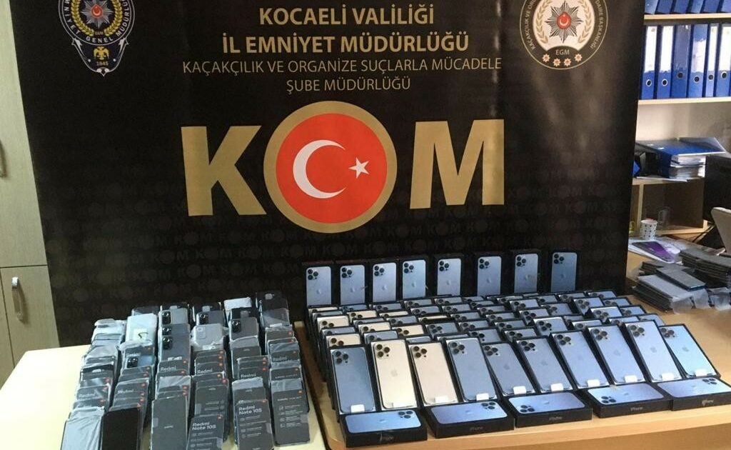 İçişleri’nden ‘kaçak telefon’ operasyonu! 76 ilde gözaltılar var…