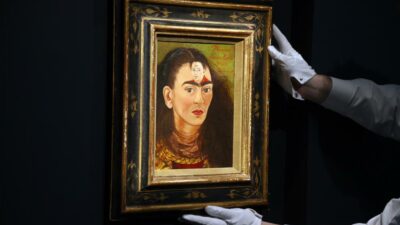 Frida Kahlo’nun otoportresi rekor fiyata satıldı