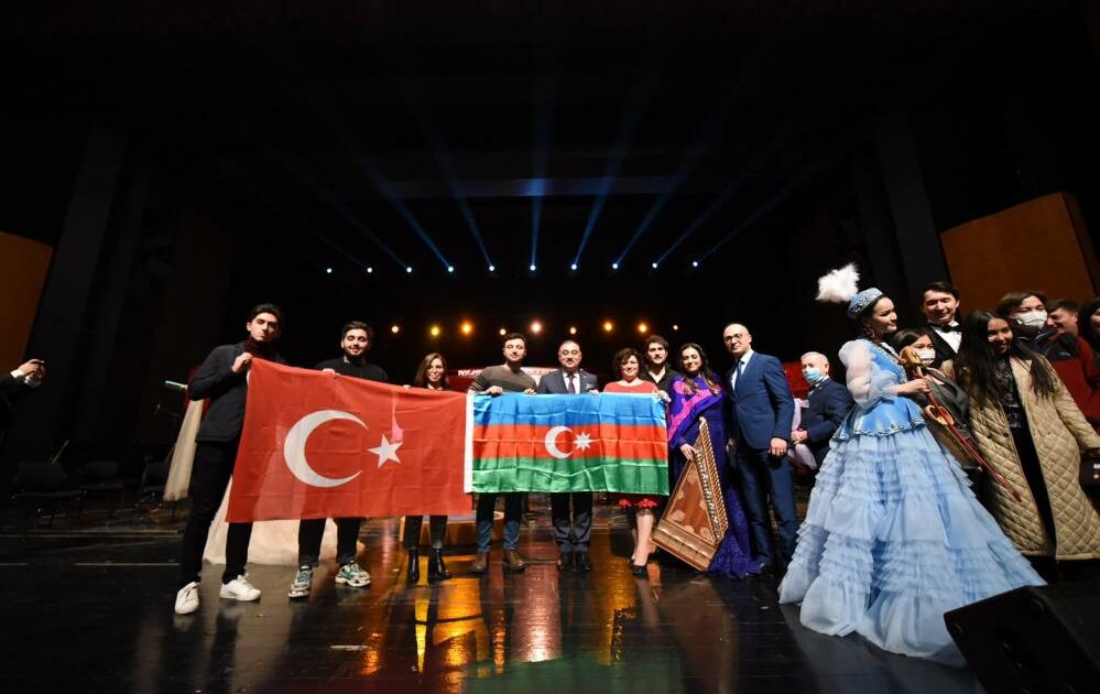 Türk Dünyası’nın şaheserleri Bursa’da seslendirildi