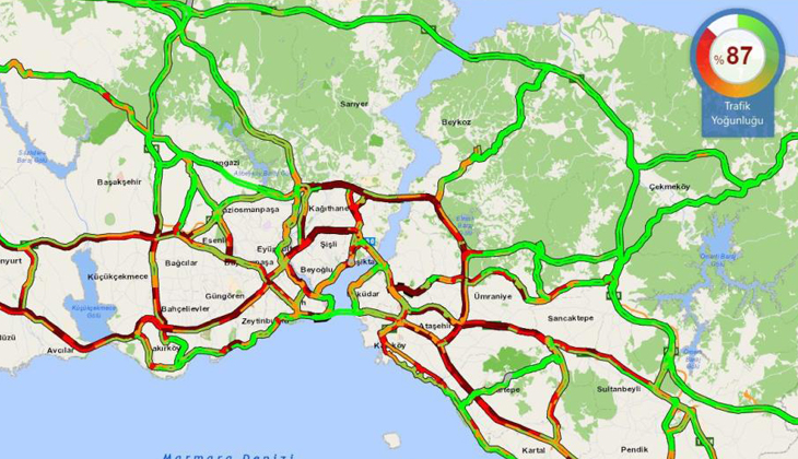 İstanbul’da yağmur trafiği felç etti, yoğunluk yüzde 87 seviyesine ulaştı