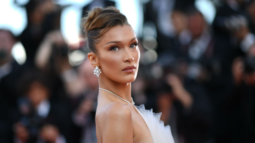 Ağlarken fotoğrafını paylaşan Bella Hadid: Fotoğraf çekmek kelimelerden daha kolay