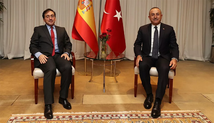 Dışişleri Bakanı Çavuşoğlu, İspanyol mevkidaşı Albares ile görüştü