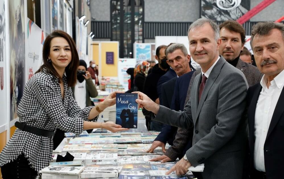 İnegöl’ün kitap şöleni 28 Kasım’a kadar sürecek