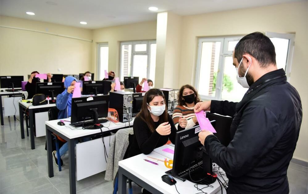 Yıldırım Belediyesi’nden tekstile ‘nitelikli’ destek